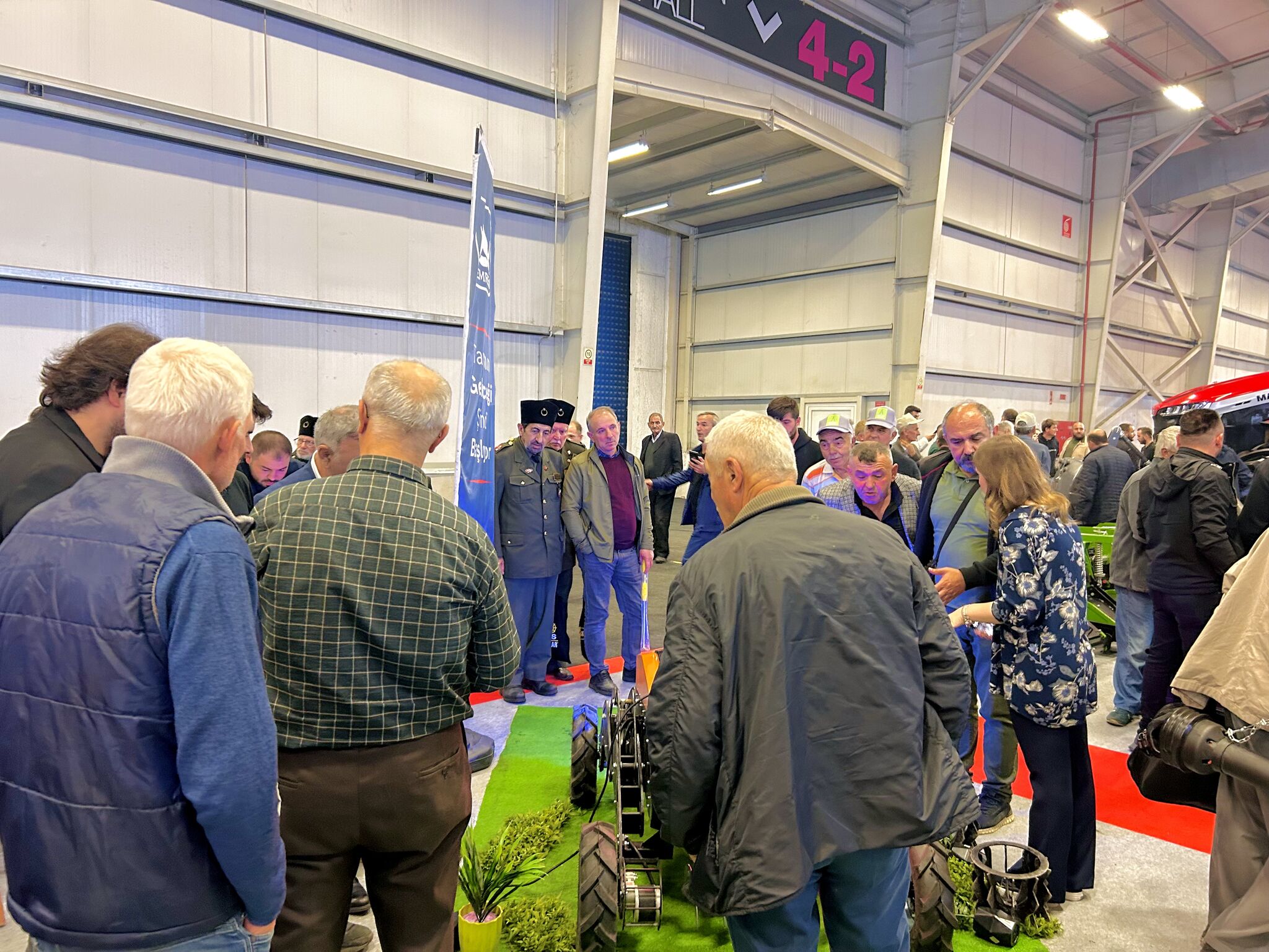 PLT palet sistemleri sergisi