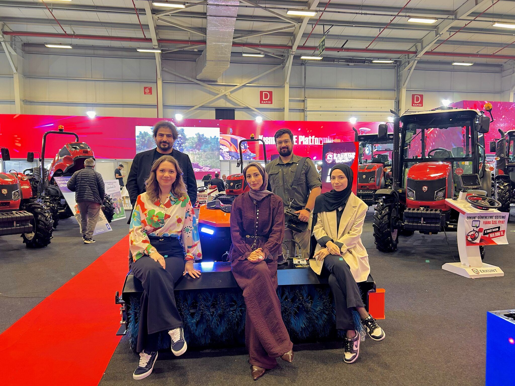 Fuar kapanış anı ve ziyaretçilere teşekkür